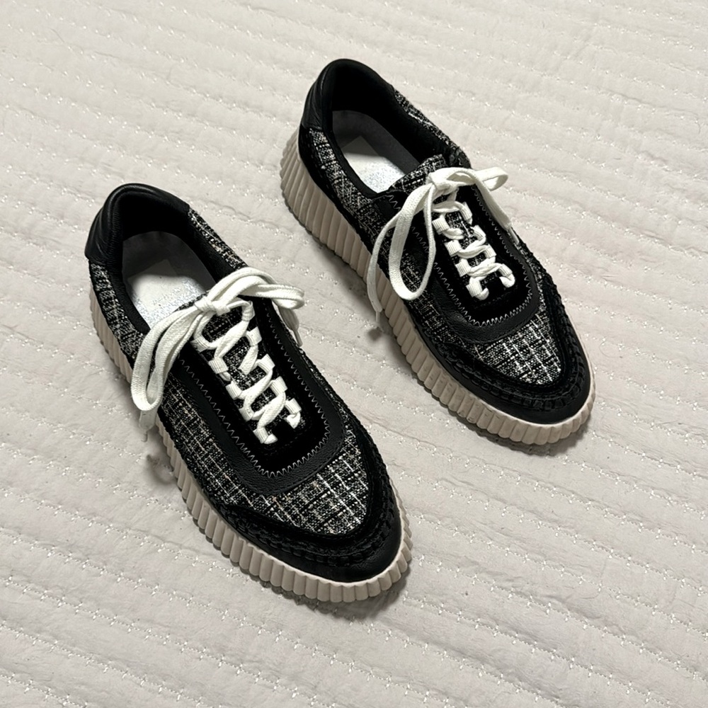 Dolce Vita Dolan Women’s Sneakers, size 10